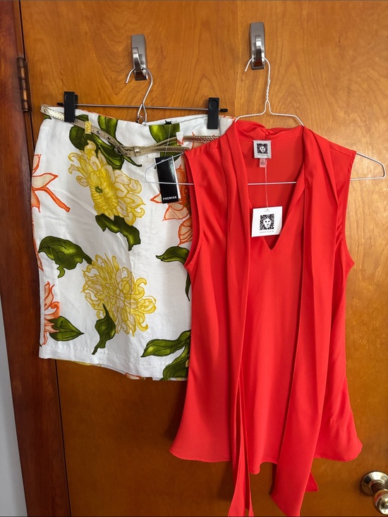 Premise Dresses & Skirts - Orange Anne Klein Sleeveless Draped Top with Premise cream Floral belted skirt